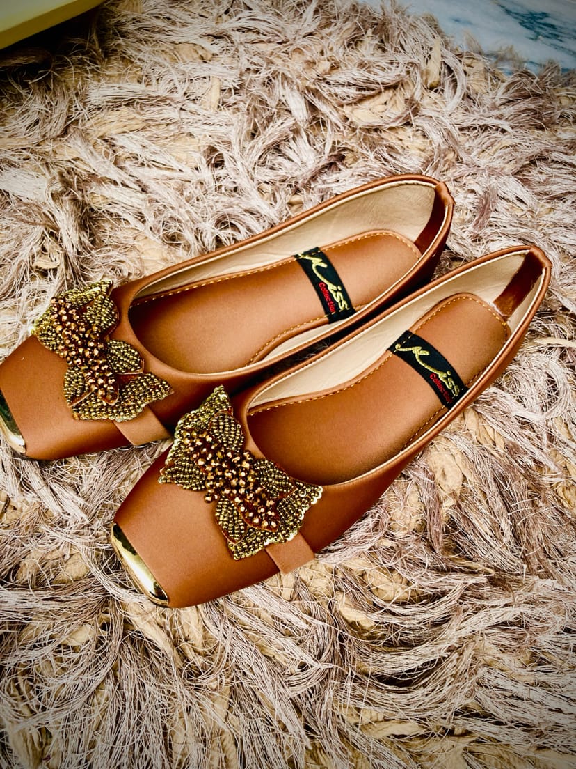 Charm Bow Flats
