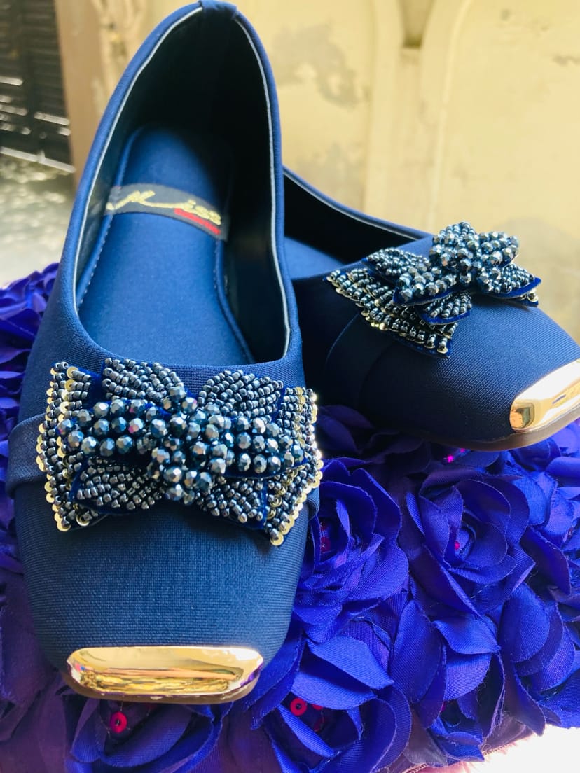 Charm Bow Flats