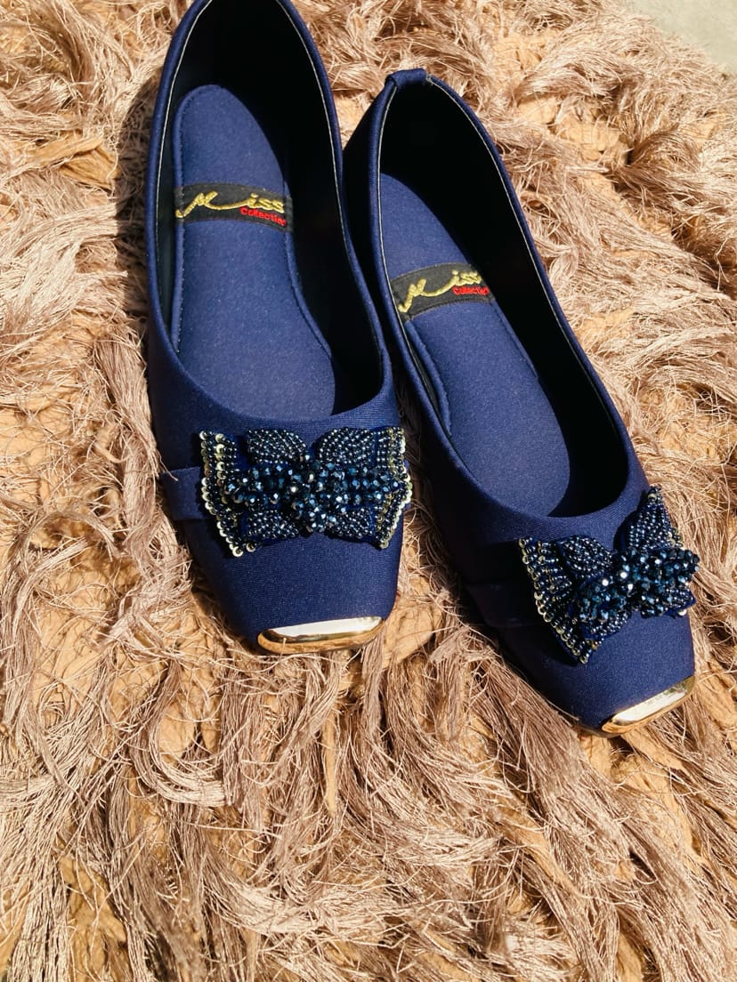 Charm Bow Flats